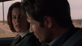 Gillian Anderson and David Duchovny in The X-Files: Fight the Future