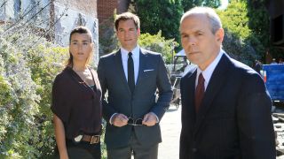 Ziva, Tony and Fornell standing near each other in NCIS